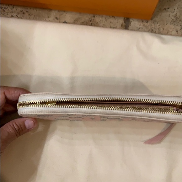 Louis Vuitton TAHITIENNE Clemence Wallet EUC - Picture 10 of 15